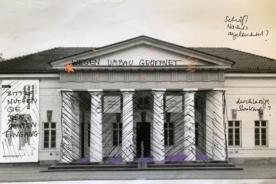 Konzeptskizze der Künstlerin Claire Waffel über einem Foto der Fassade des Wilhelm Wagenfeld Hauses